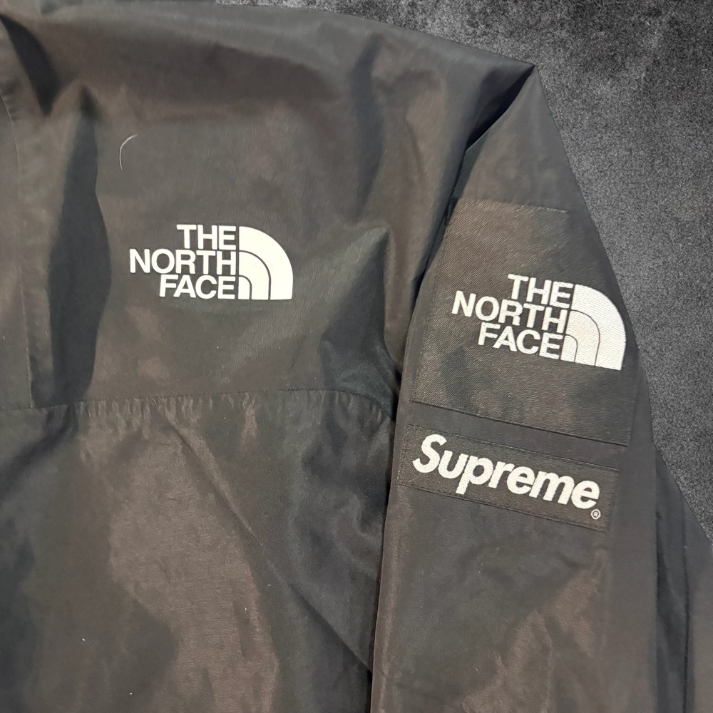 Supreme The North Face Split Taped Seam Shell Jacket Mens Large Black SS24 NWT - Picture 4 of 9